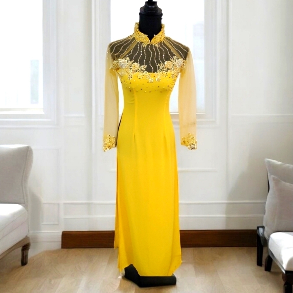 Regal 2 Piece Dress Set in Size Small.